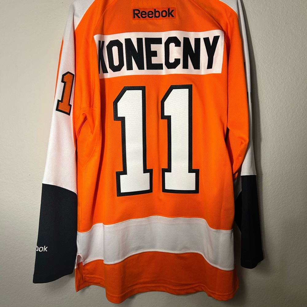 Philadelphia Flyers Travis Konecny Reebok Home Jersey - LIKE NEW (S)